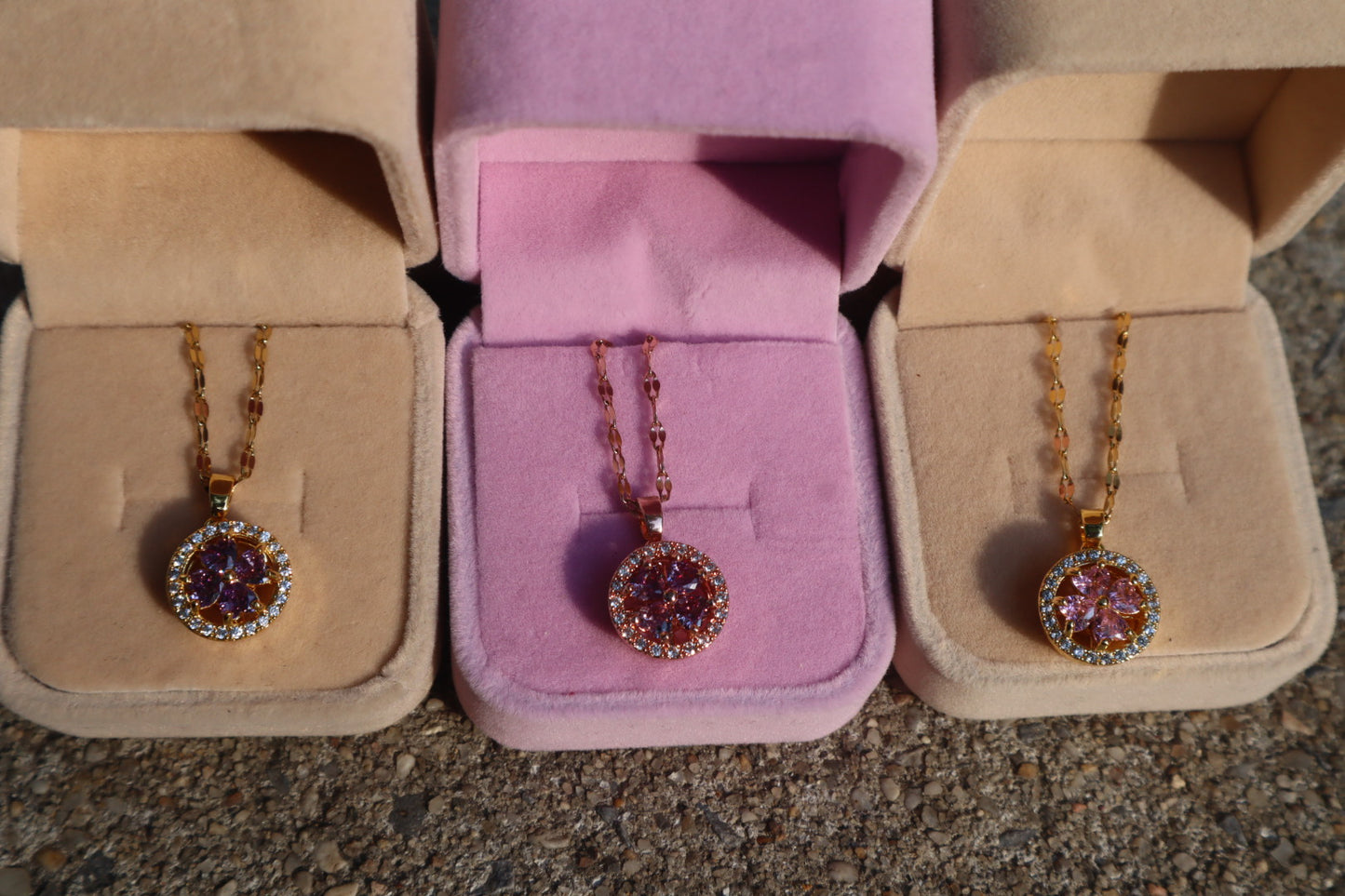 Anemone Necklace