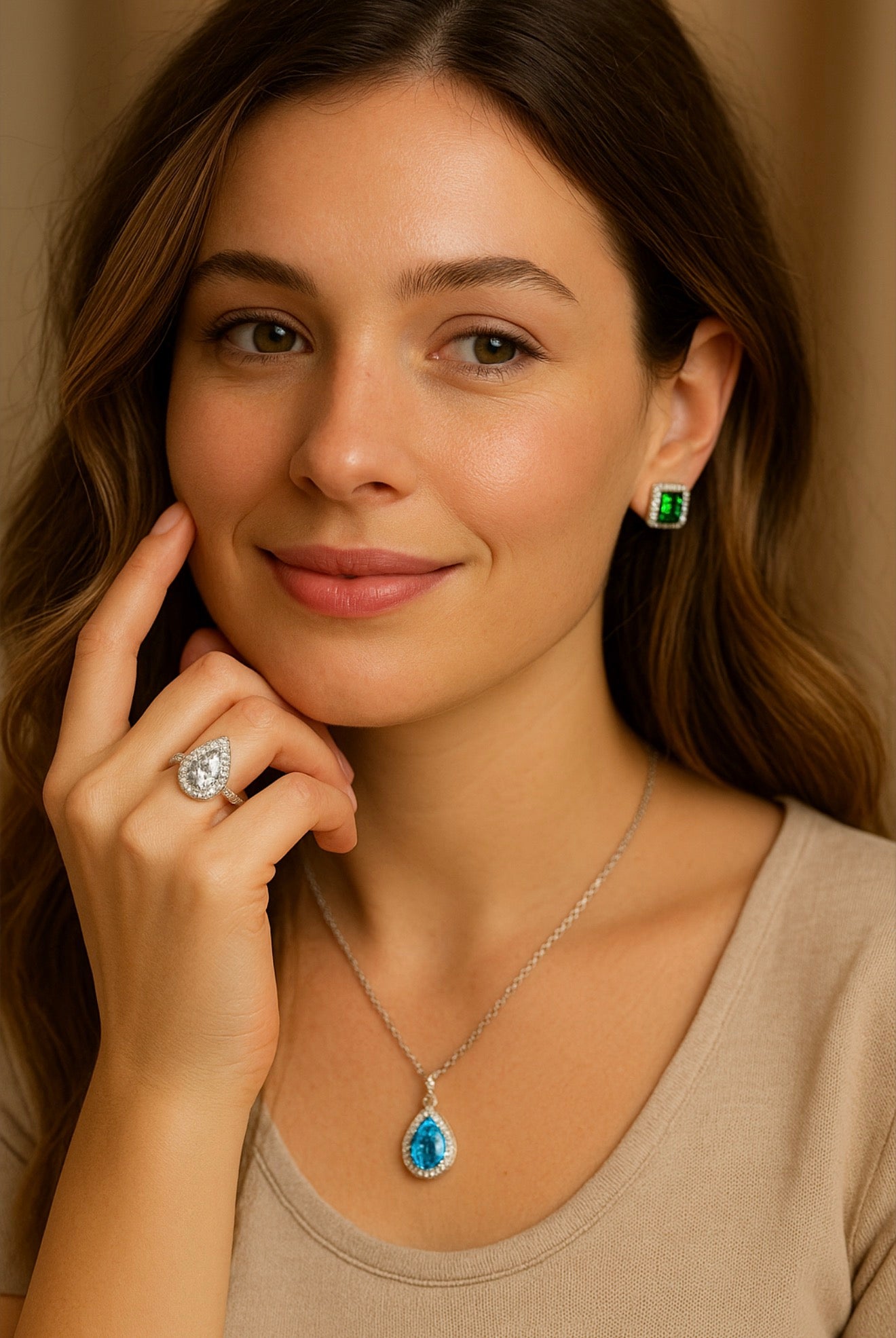 Duchesse Pear Ring