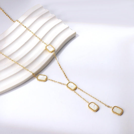 Chain Drop - Charmed In Fashion