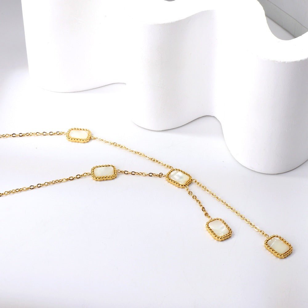 Chain Drop - Charmed In Fashion