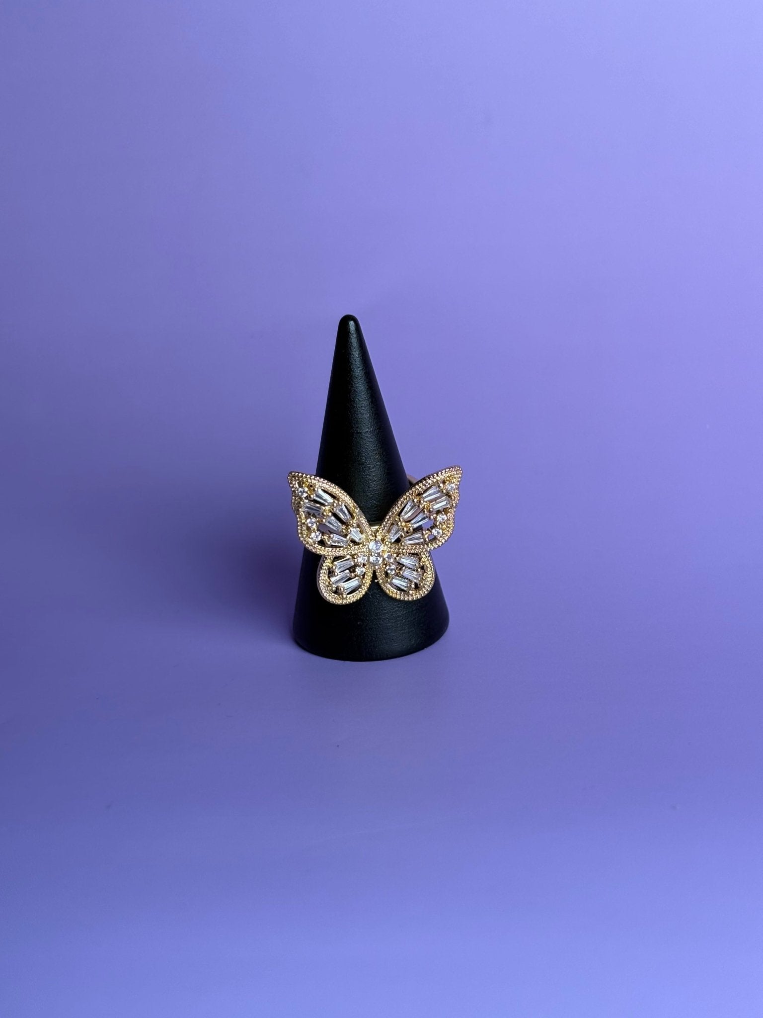 Monarch - Charmed In Fashion